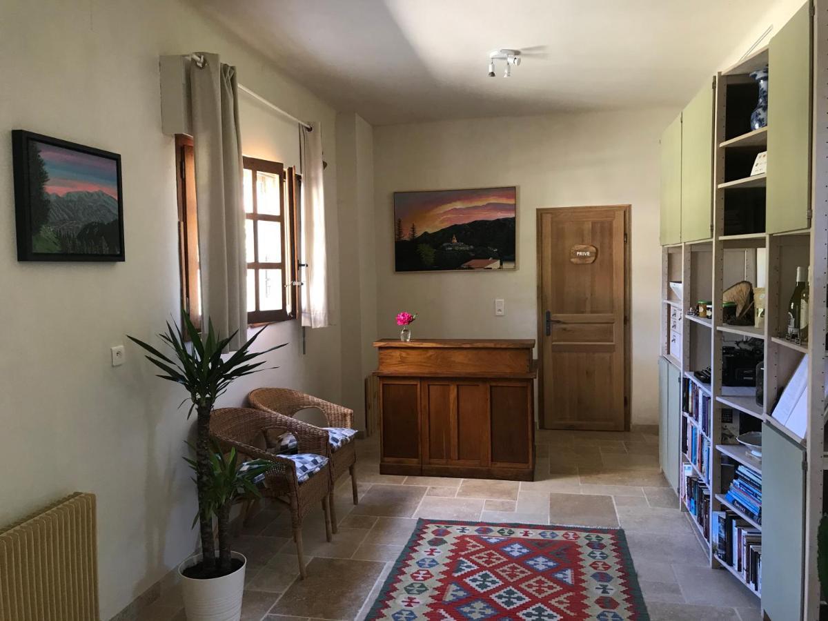 La Perle Des Montagnes - Bed And Breakfast - Chambre D Hote Верне-ле-Бен Екстер'єр фото