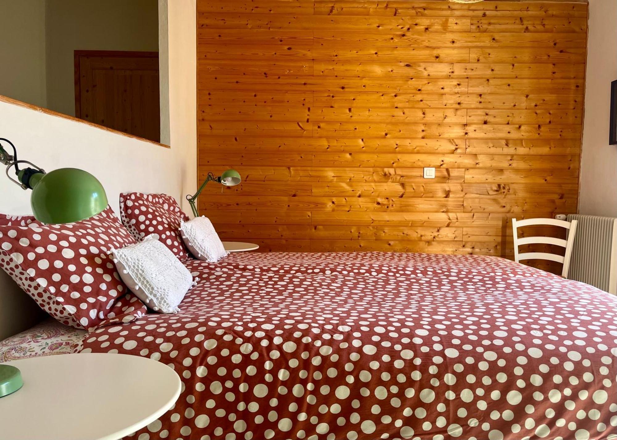 La Perle Des Montagnes - Bed And Breakfast - Chambre D Hote Верне-ле-Бен Екстер'єр фото